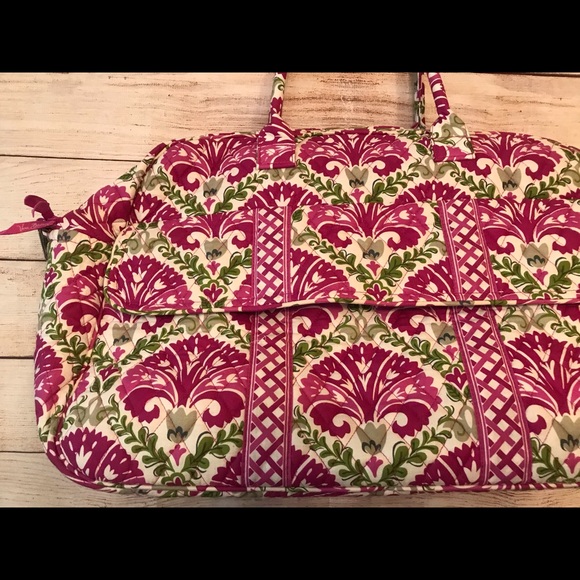 Vera Bradley Iconic Wkndr Retired Julep Tulip EUC - Picture 7 of 7